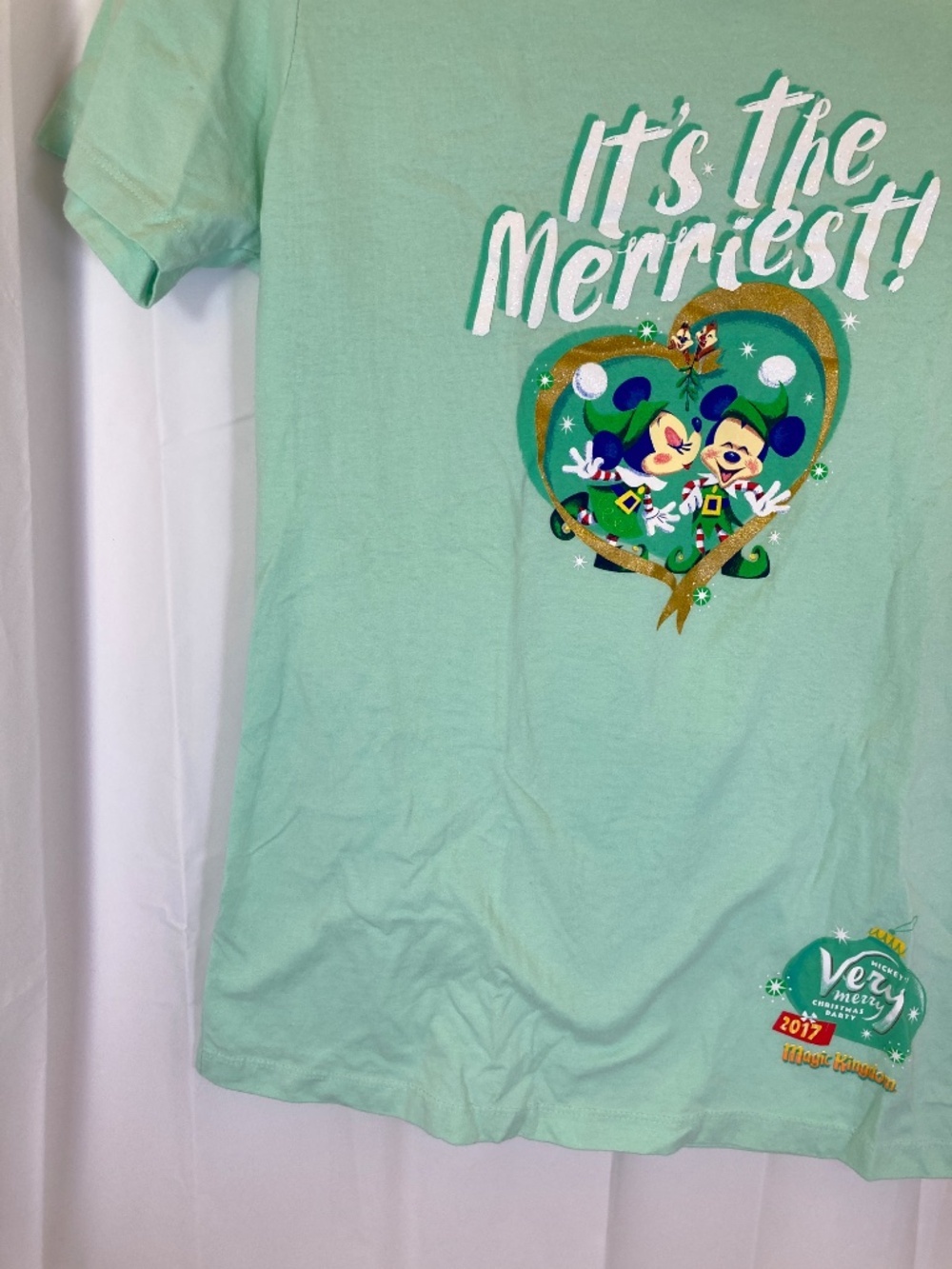 Disney Very Merry Christmas Party Shirt Sz L Green Short Sleeve Glitter 2017 - Picture 6 of 11